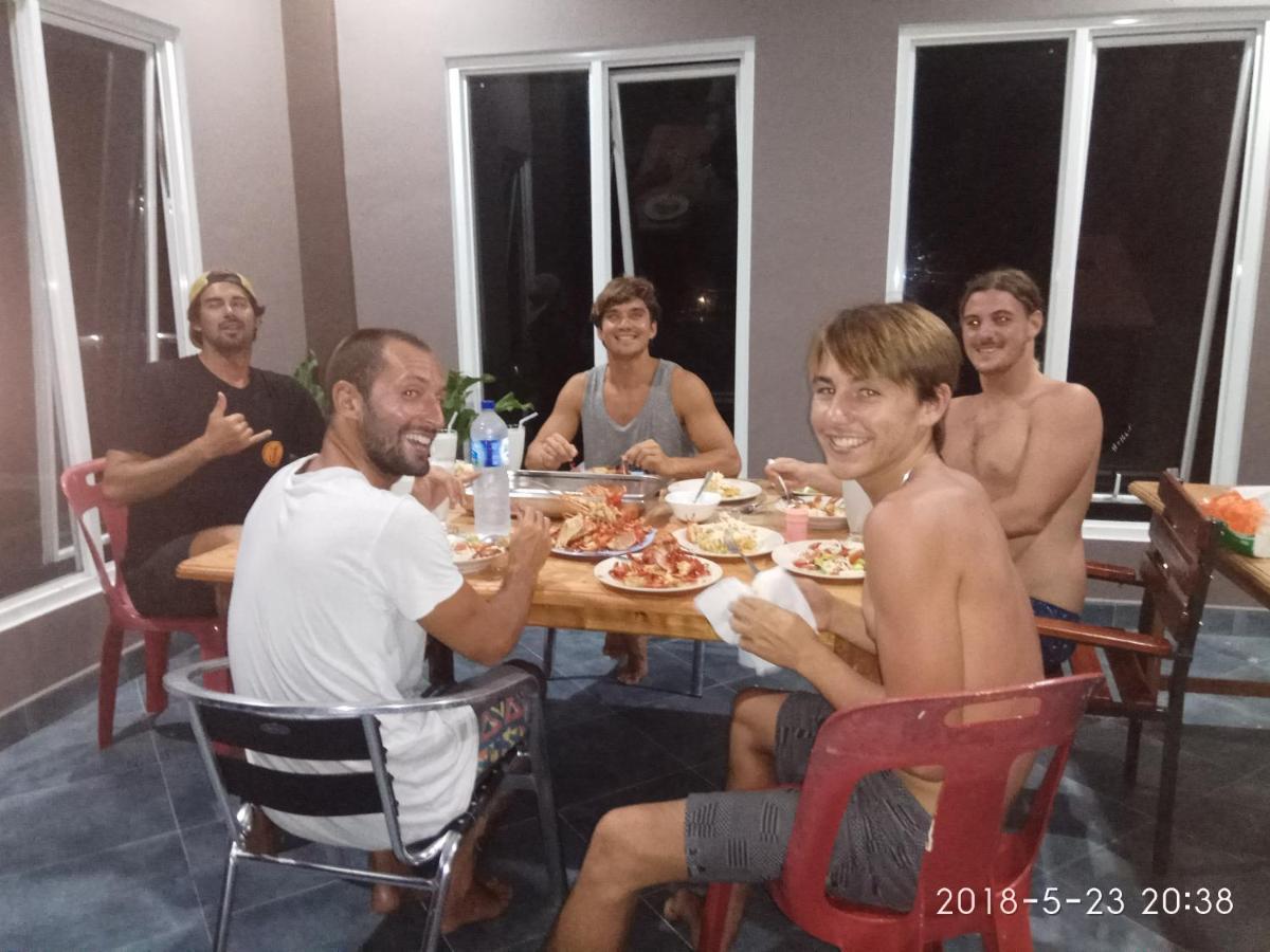 Hotel Oseda Nias Surf House Hilibotodane Zewnętrze zdjęcie